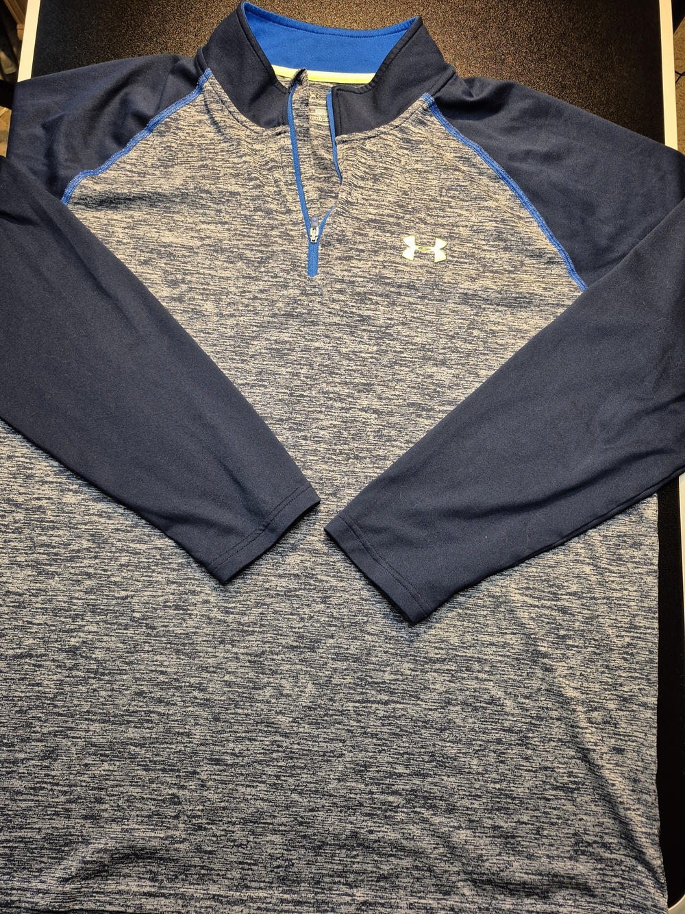 Under Armour Men’s Navy and Heathered Blue 1/4 Zip Pullover